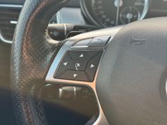 MERCEDES-BENZ GL 350 BlueTec 4Matic AMG/7-Sitzer/Panorama