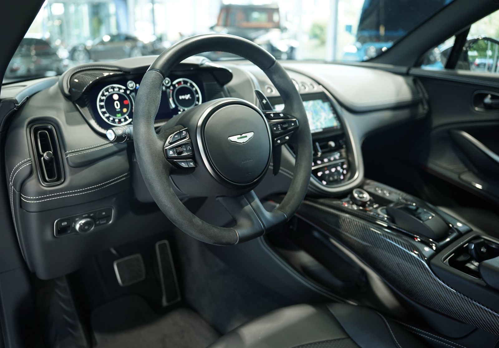 Aston Martin Dbx