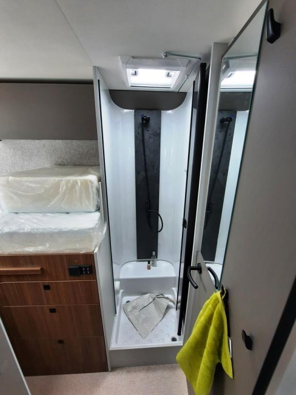 Fahrzeugabbildung LMC Cruiser 750 EL Verfüg./Sparen Sie 8.121,- €