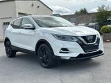 Nissan Qashqai 1.2 N-Connecta Autom. Navi Pano - Nissan Qashqai Gebrauchtwagen in Mönchengladbach