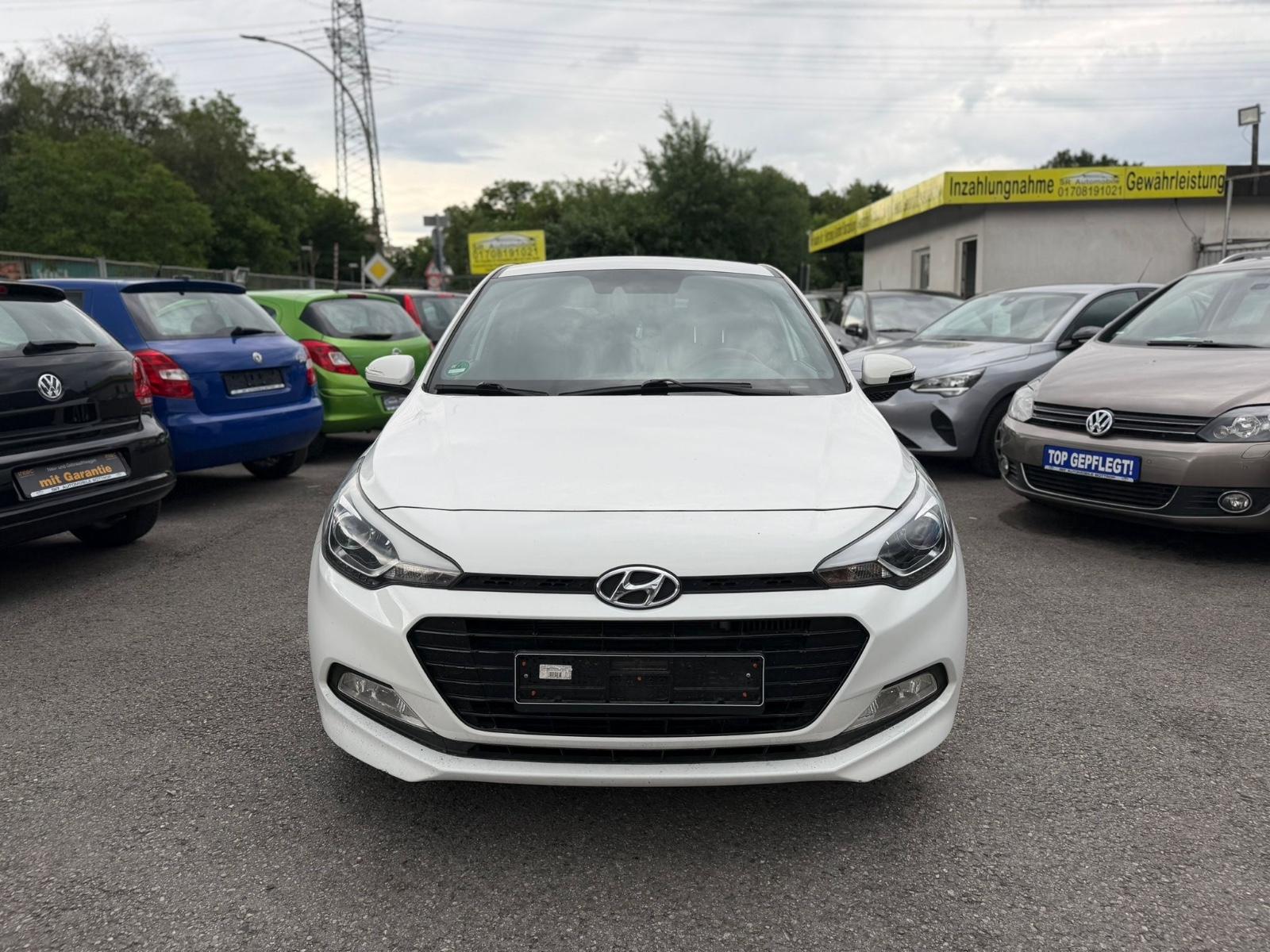 Hyundai i20 blue Passion*KLIMA*EURO 6*PDC*SHZ*