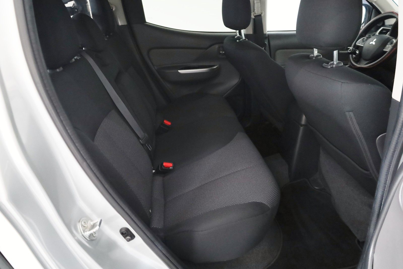 Fahrzeugabbildung Mitsubishi L200 Plus Doppelkabine 4WD Kamera,Rollo,AHK