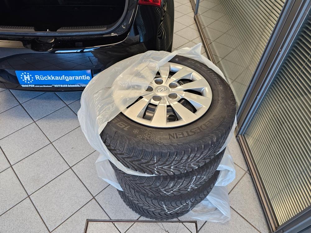 Hyundai i30 1.Hand,PDC,Klimaautomatik,Winterräder