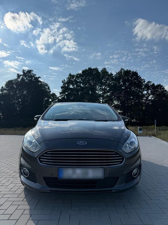 Image of Ford S-Max