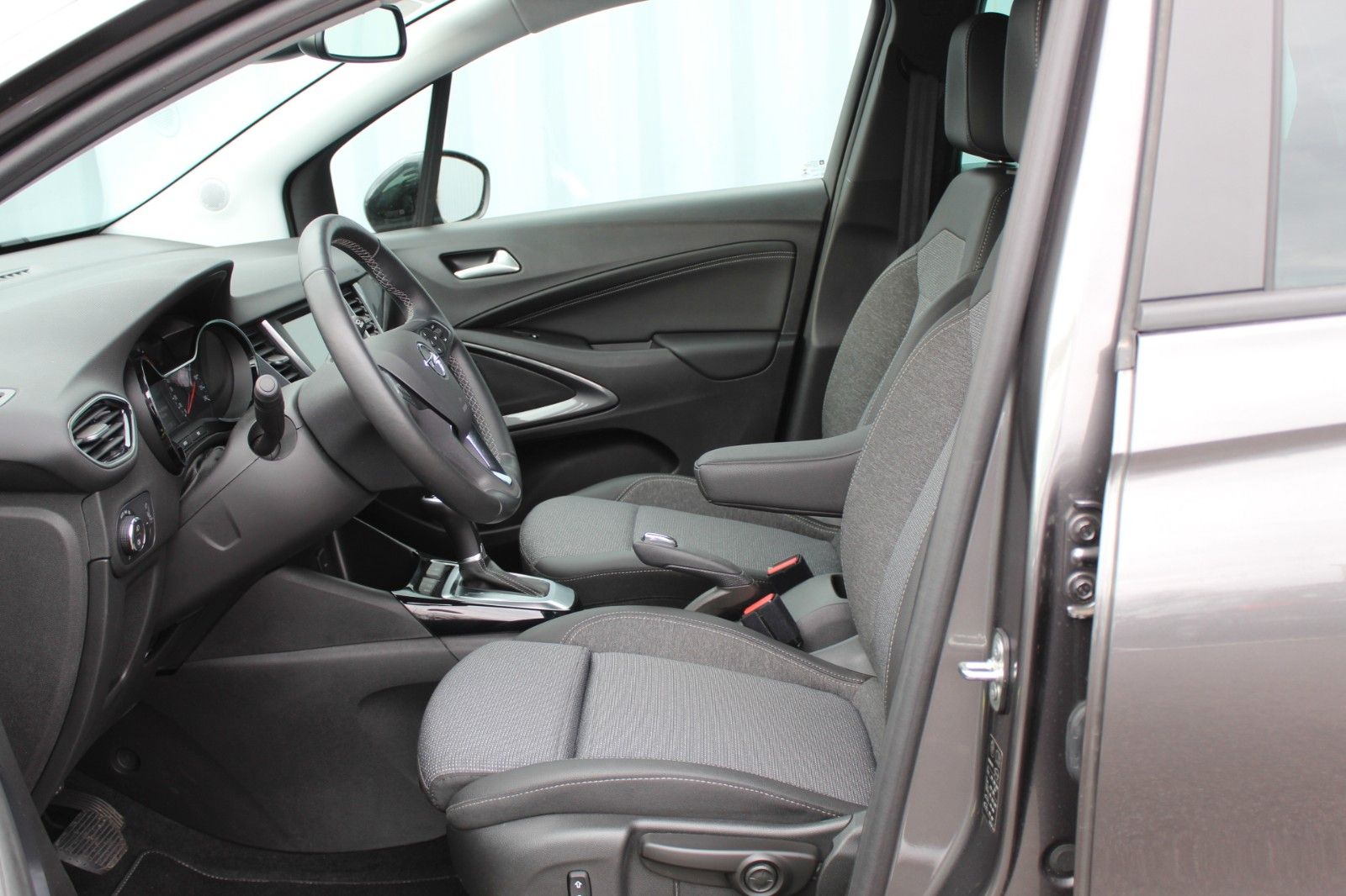 Fahrzeugabbildung Opel Crossland  Elegance  Automatik*Kamera*Sitzh.