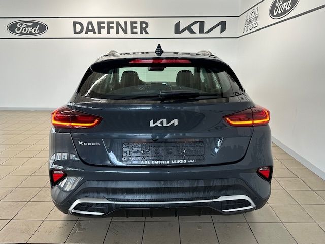 Fahrzeugabbildung Kia XCeed Vision 1.5 T-GDI LED Kamera Spurhalteass.