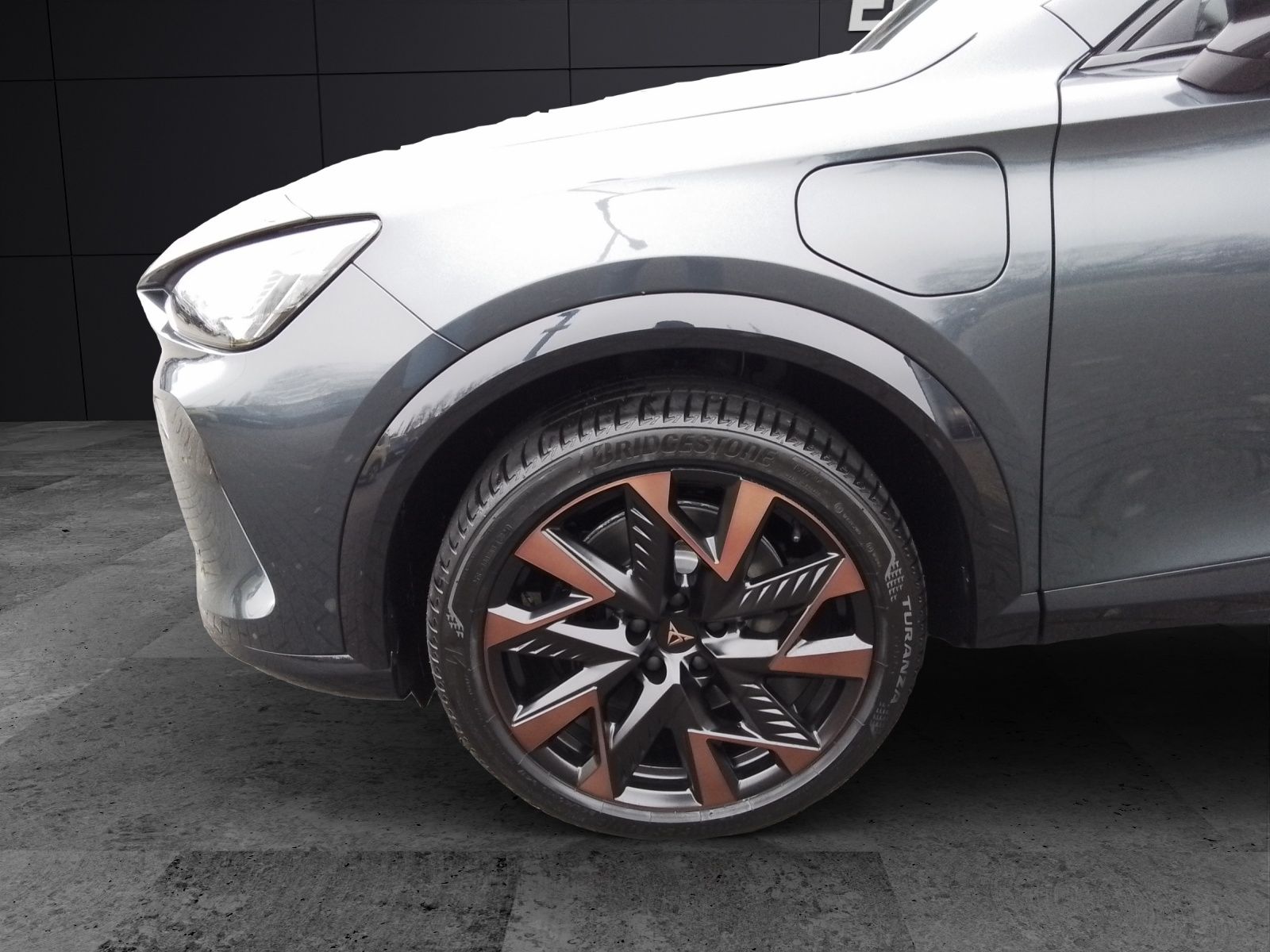 Fahrzeugabbildung CUPRA Formentor VZ 1.5 TSI e-Hybrid 200 kW AHK