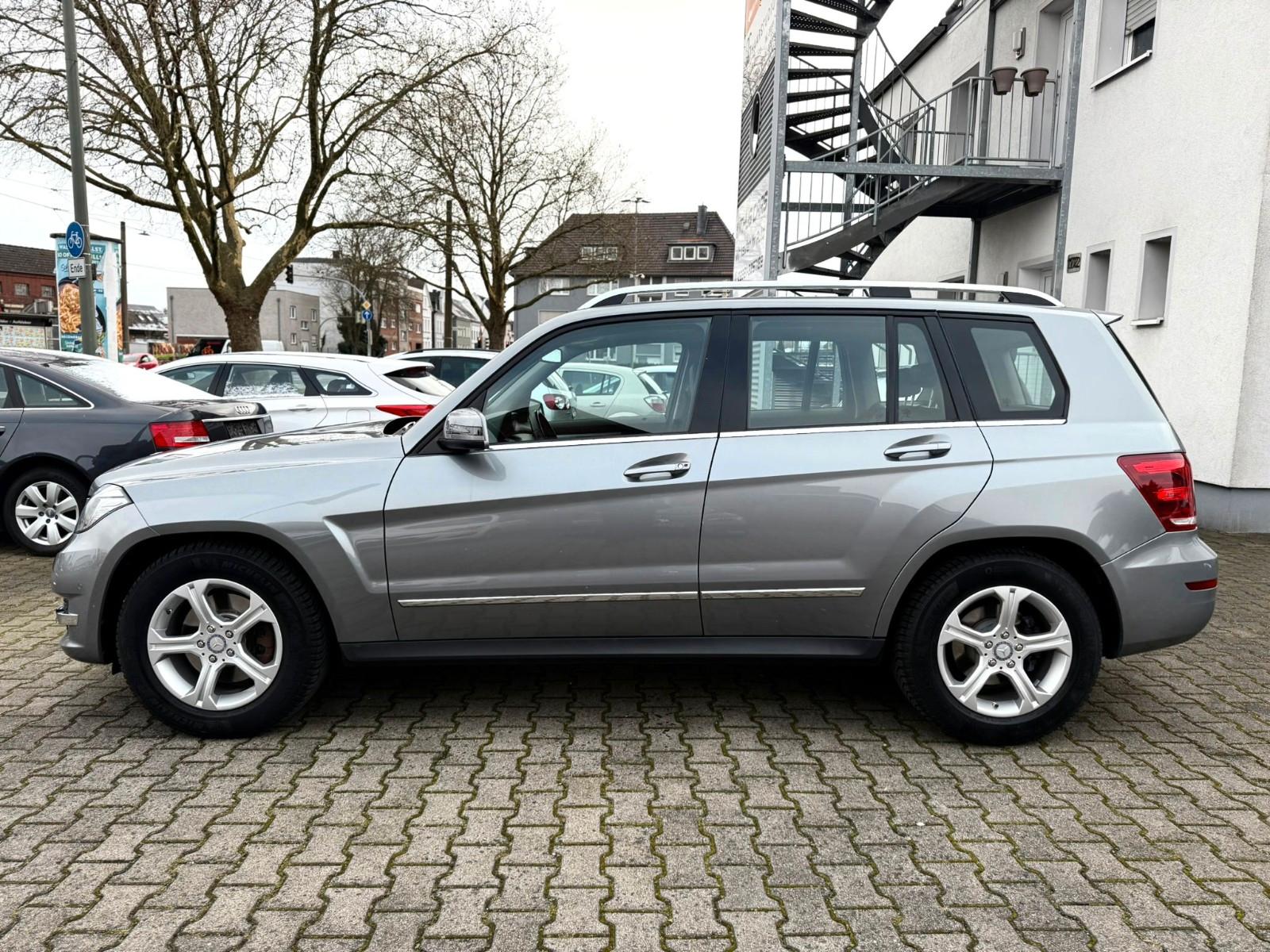 Mercedes-Benz GLK 200 E-Hecklappe/SHZ*Parktronic*Navi