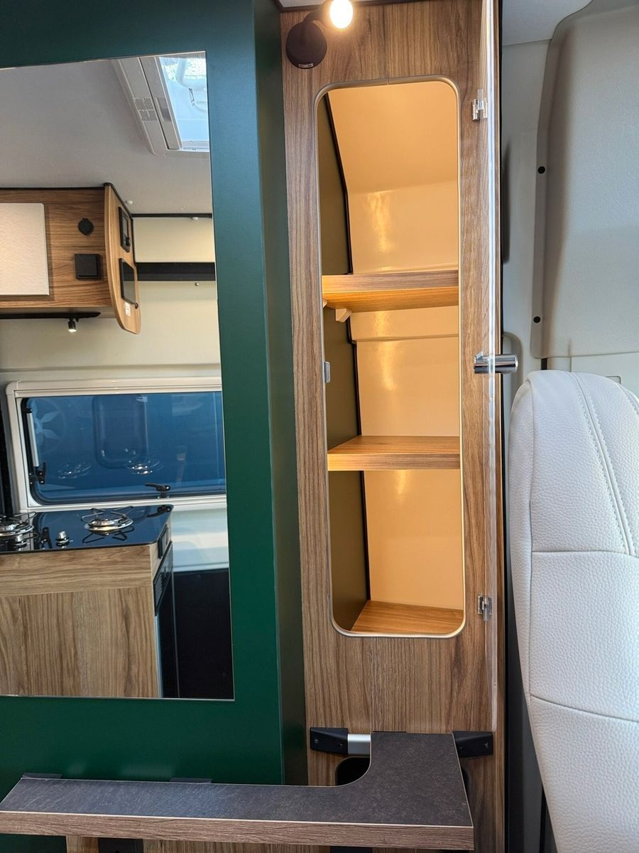 Fahrzeugabbildung Karmann Dexter DE 600 Concept Paket