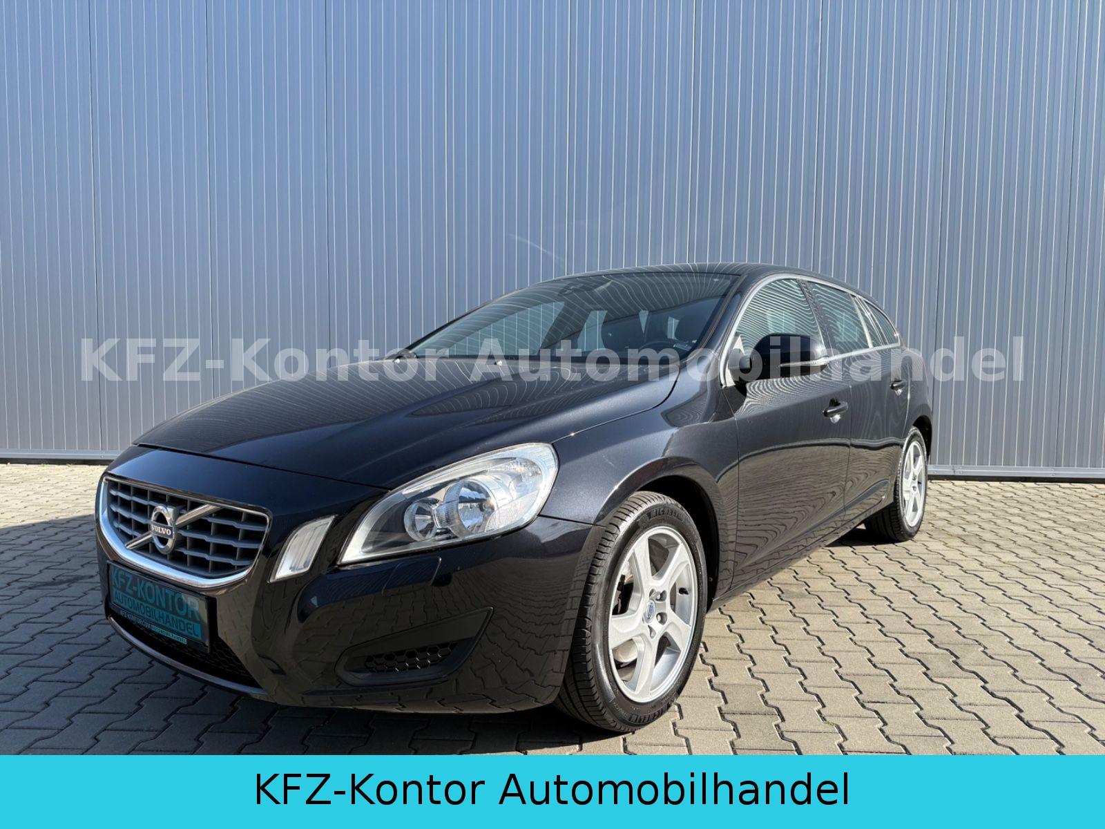 Volvo V60 2.0 D3 Kombi Momentum