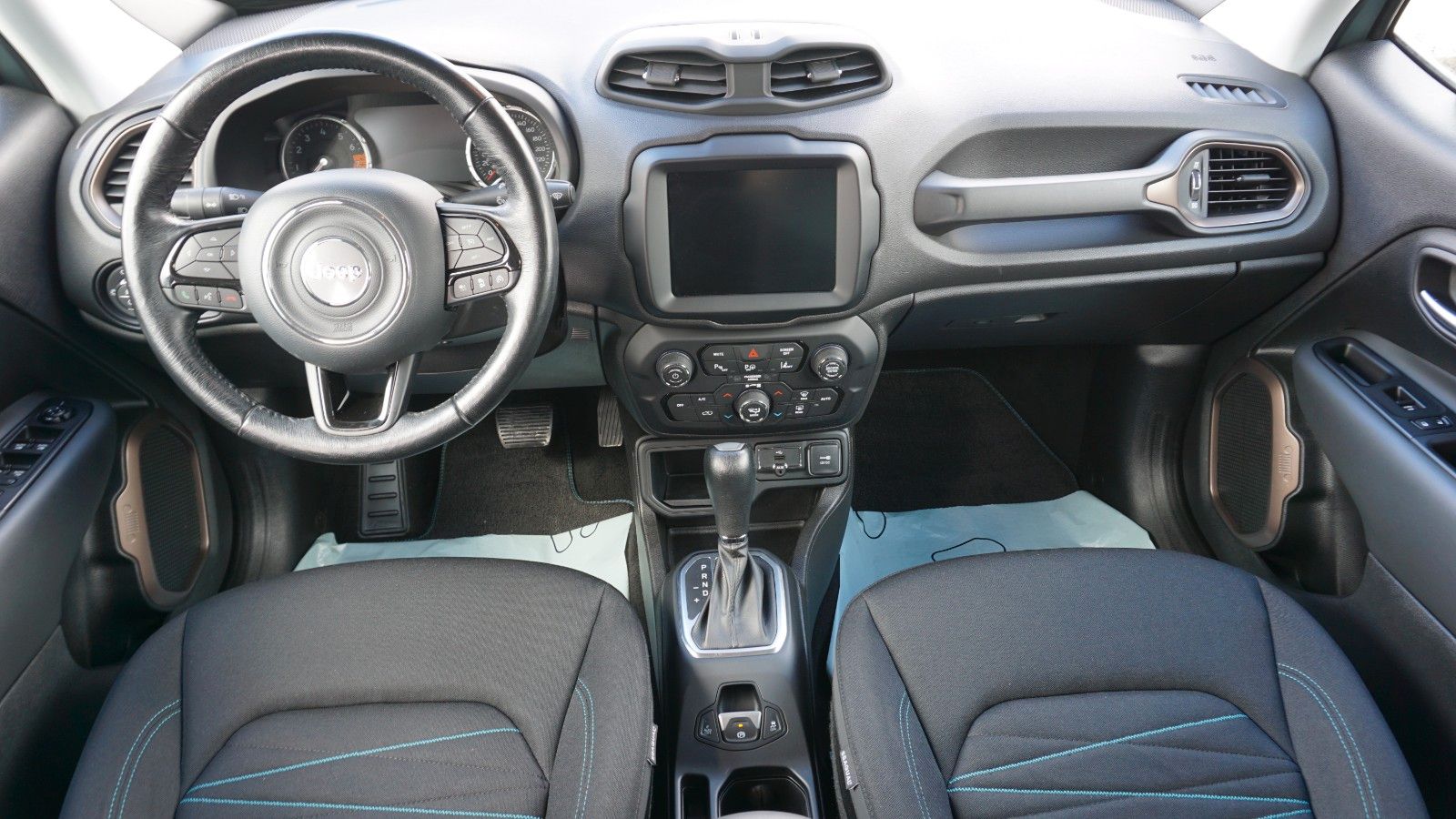 Fahrzeugabbildung Jeep Renegade Longitude Mild-Hybrid FWD, Kamera