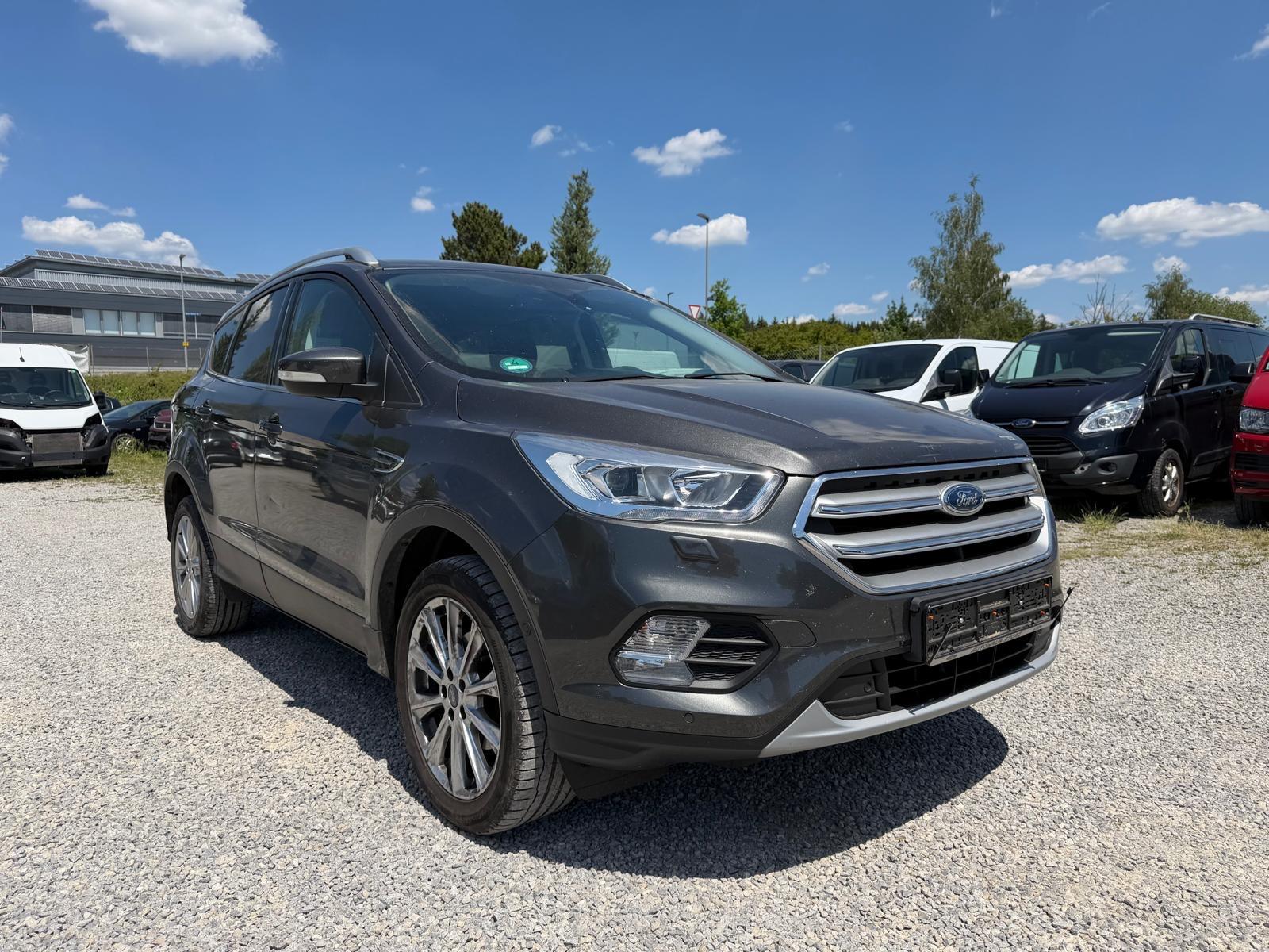 Ford Kuga Cool & Connect