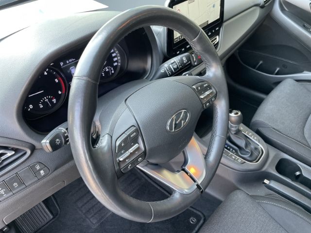 Fahrzeugabbildung Hyundai i30 cw 1.6 CRDi Mild-Hybrid Trend Autom. Navigat