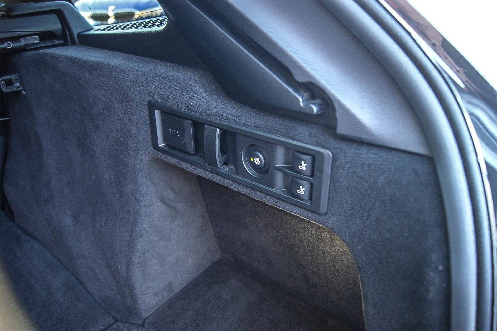 Fahrzeugabbildung BMW 330 e Touring xDrive Aut. M-SPORT H&K ANHZV LIVE