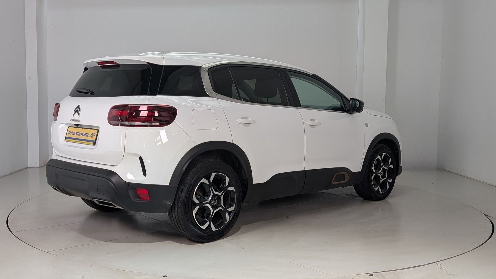 Fahrzeugabbildung Andere Citroën C5 Aircross 1.5 Blue HDI 130 * LED * Nav
