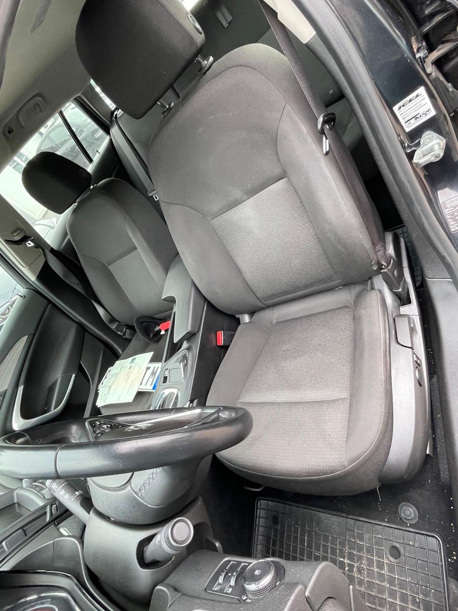 Opel Insignia 2014 — photo 19