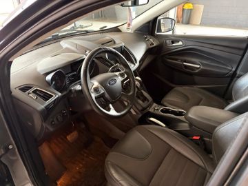 Ford Kuga - 11