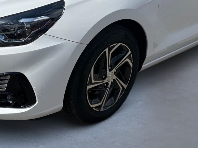 Fahrzeugabbildung Hyundai i30 Edition 30 Apple CarPlay Android Auto Mehrzo