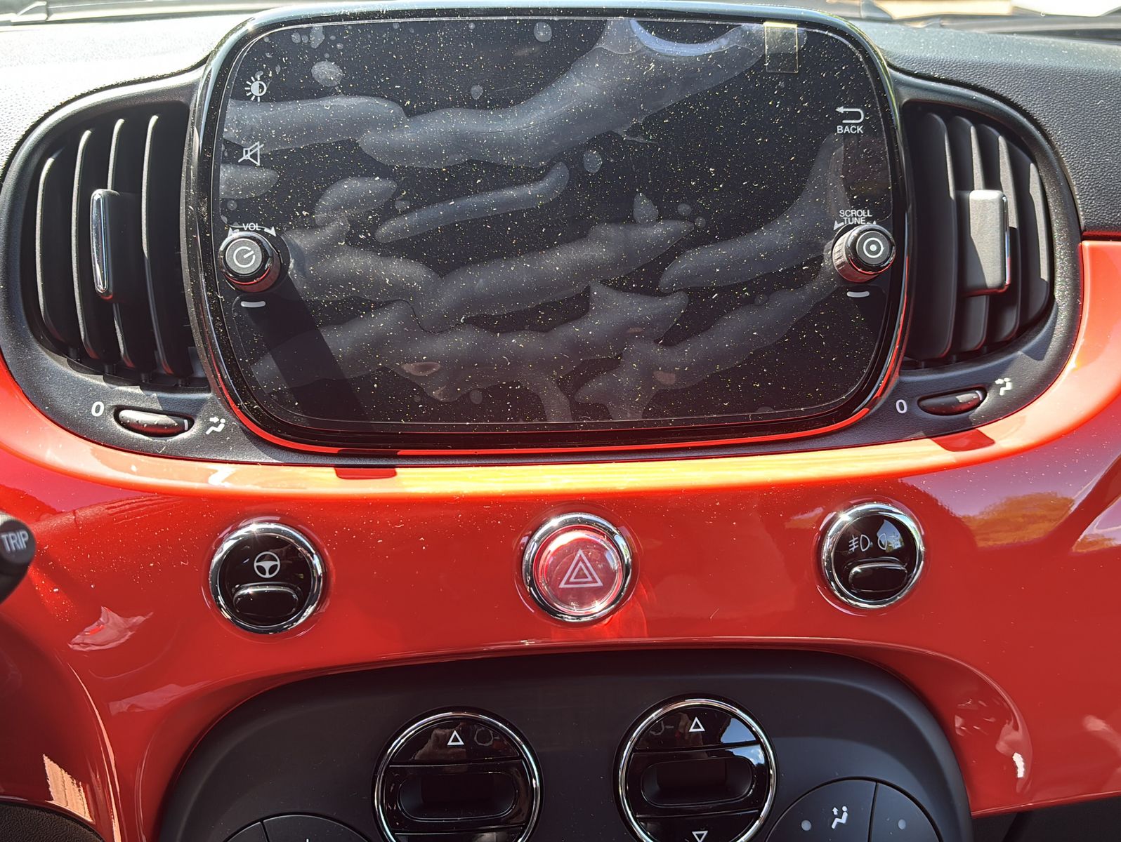 Fahrzeugabbildung Fiat 500C 1.0 Hybrid Dolcevita Cabrio16 Zoll NAVI DAB