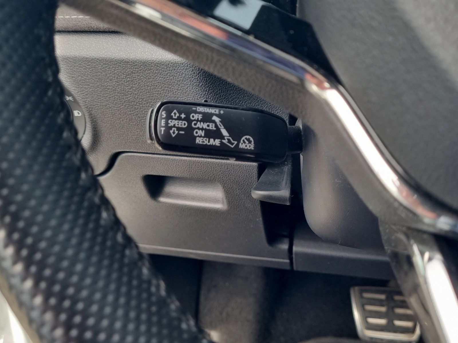 Fahrzeugabbildung SKODA Fabia Style 1,5 TSI DSG Navi ACC PDC