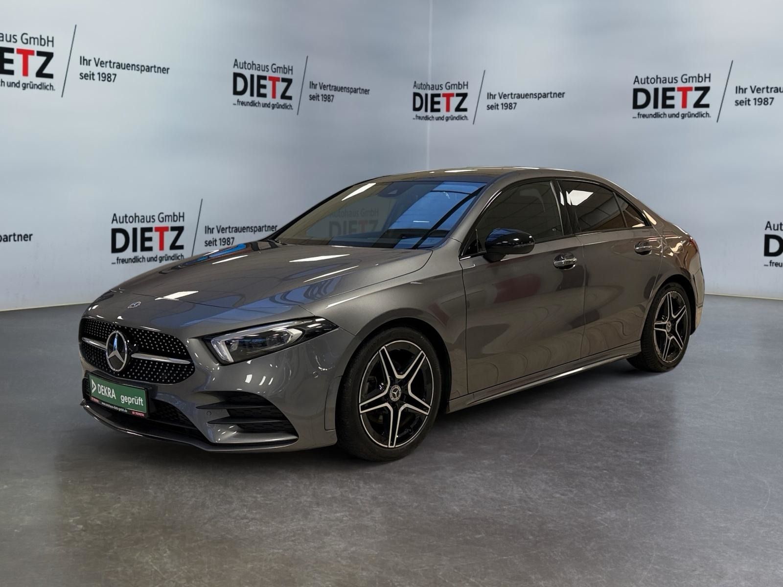 Mercedes-Benz A 200 AMG 7G MBEAM WIDE PANO KAM MBUX DISTR foto 3