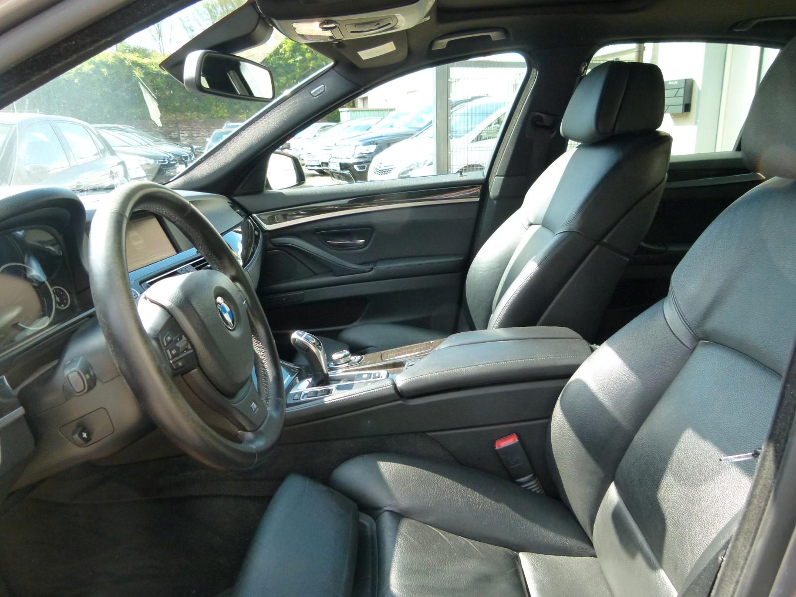 BMW 530d Automatik*M-Paket*HeadUp*Leder*Navi*Xenon*