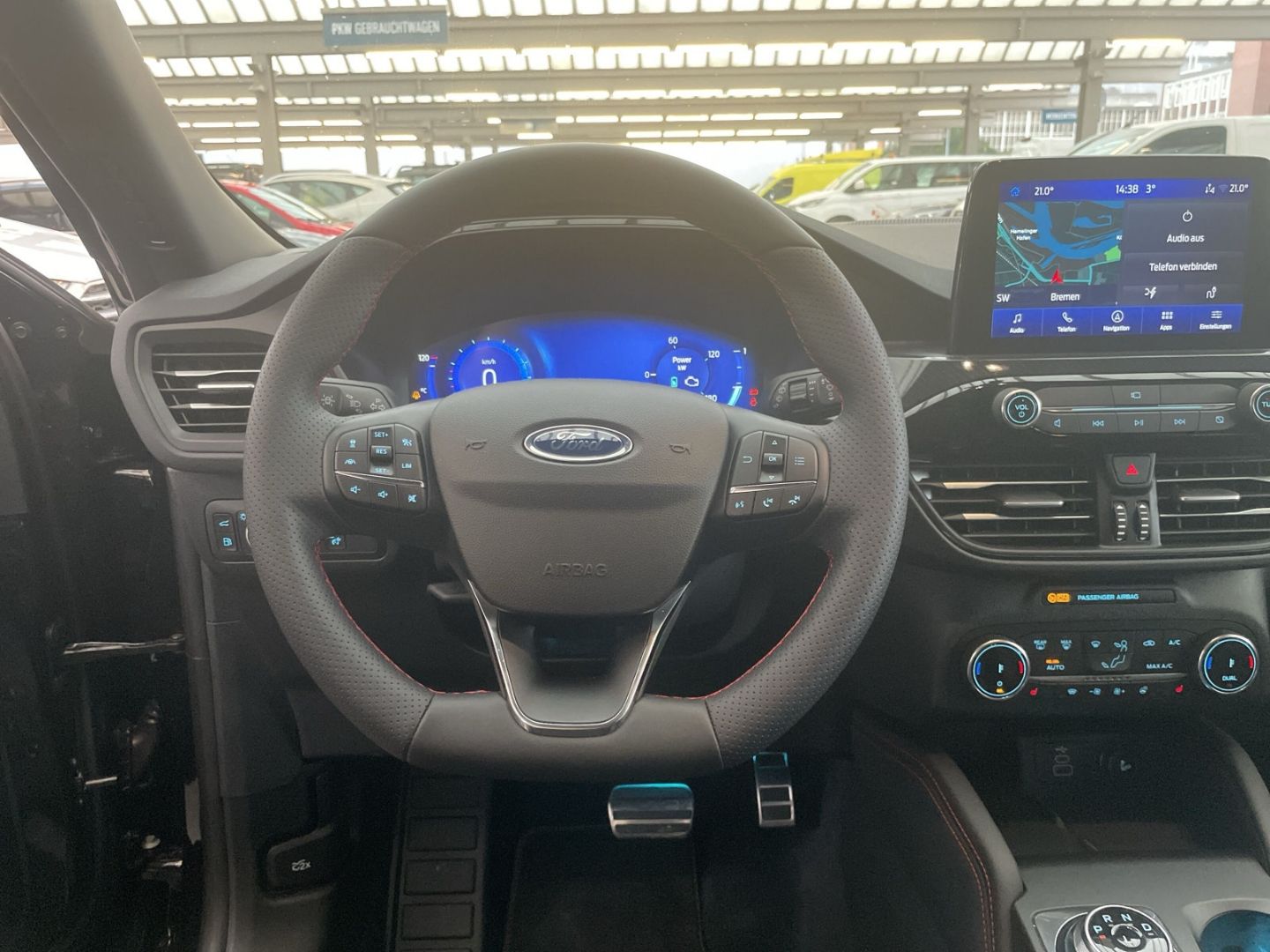 Fahrzeugabbildung Ford Kuga ST-Line X Plug-In Hybrid 2.5 225PS HUD AHK