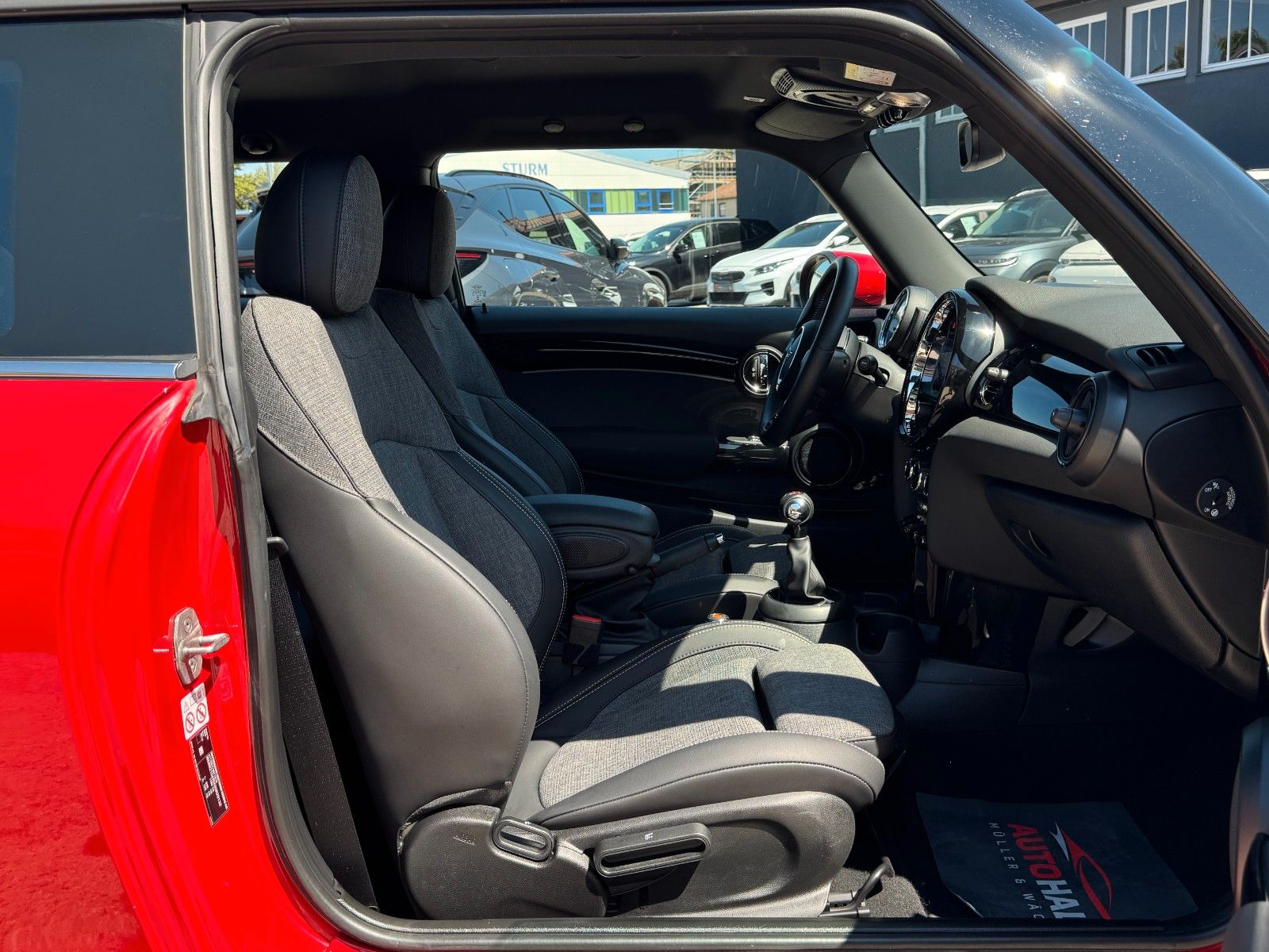 Fahrzeugabbildung MINI One John Cooper Works Tempomat LED SHZ PDC