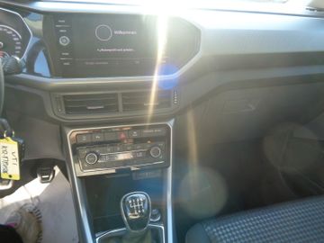 Bild 5 VW T-Cross 1.0 TSI Active 110PS PDC RFK GJR LED SML