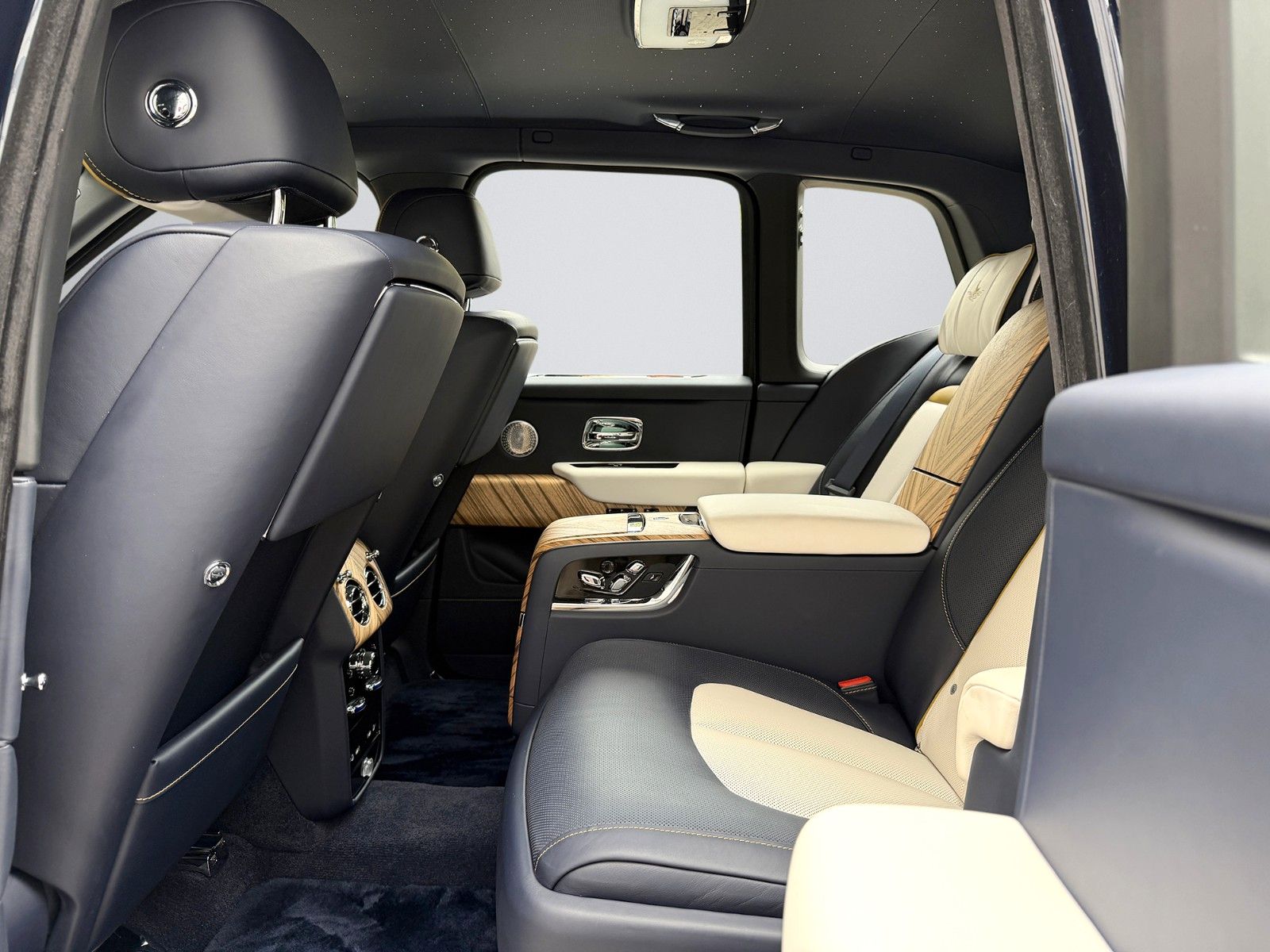 Rolls-Royce Cullinan 4 Seats Shooting Star Picnic Tables foto 18
