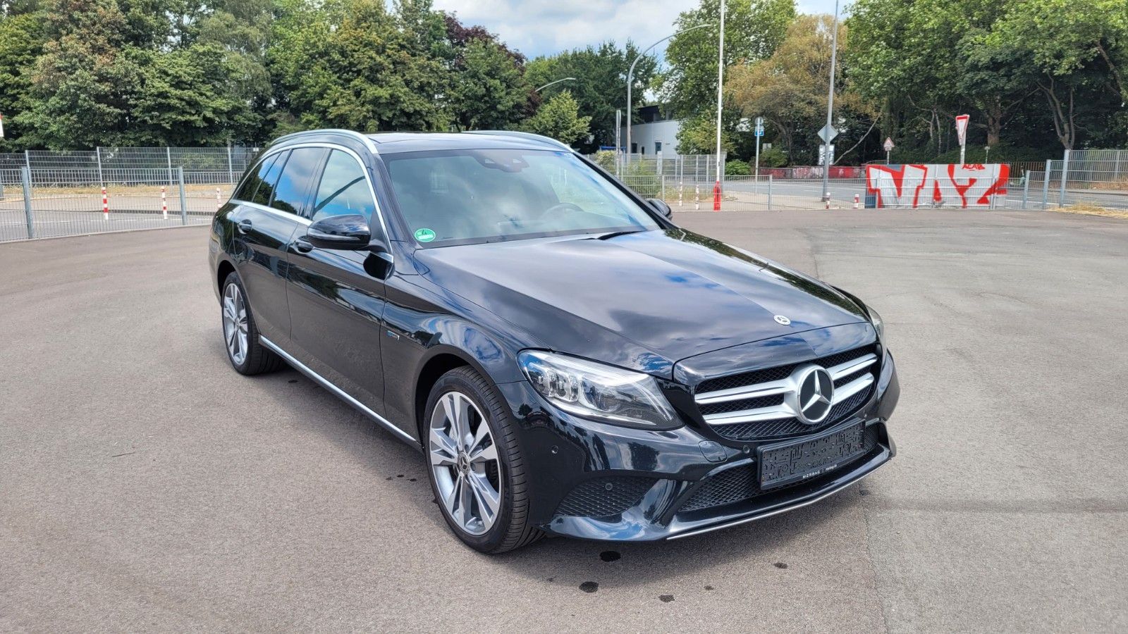 Mercedes-Benz C 300 e C T-Modell de Automatik Navi Servo**
