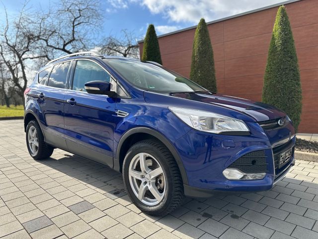 Ford Kuga Titanium Inspektion & Reifen Neu*NAVI SHZ