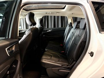 Ford S-Max - 8