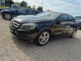 Mercedes-Benz A180 BlueEfficiency,Panorama-Dach,8 fach bereift - Mercedes-Benz A-Klasse: Kleinwagen