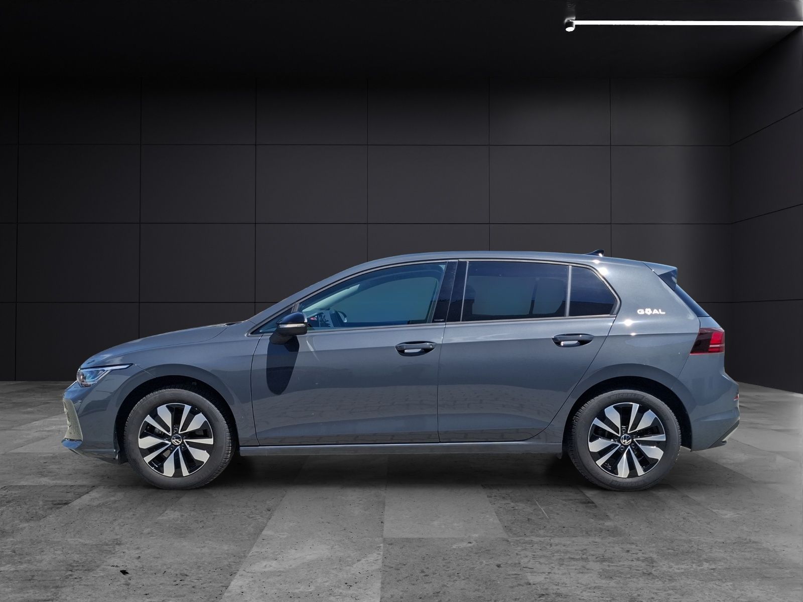 Fahrzeugabbildung Volkswagen Golf VIII TSI Goal LED CarPlay AID ACC PDC SH