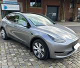 Tesla Model Y SR * WIE NEU* 5500KM* EAP* AHK - gebrauchte Tesla Model Y aus dem Jahr 2024