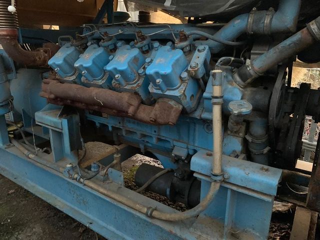 Autres Generator Steyr KVA 168 V8 Motor