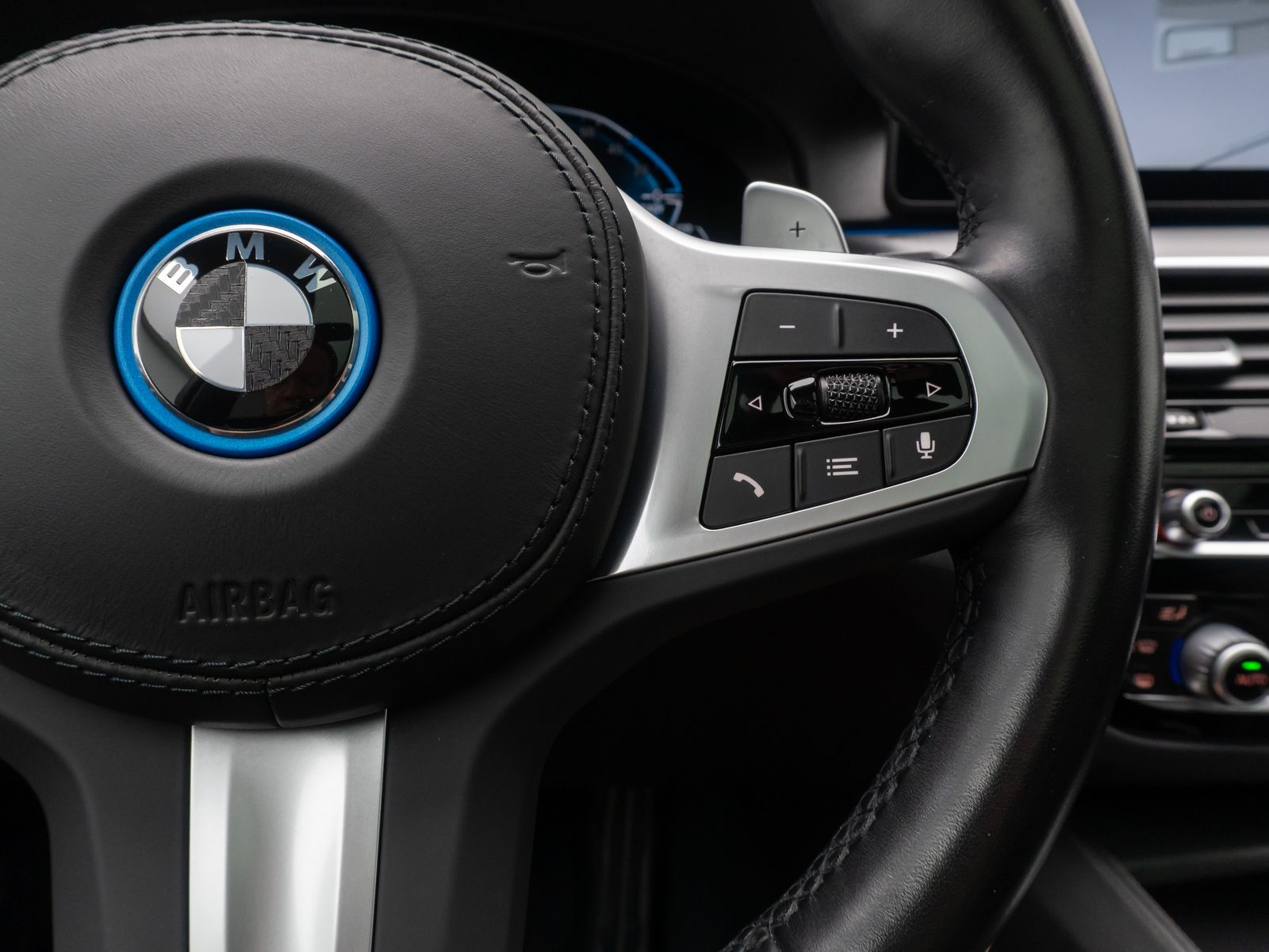 Fahrzeugabbildung BMW 520e M Sport DAB Kamera Alarm Leder Panorama 18"