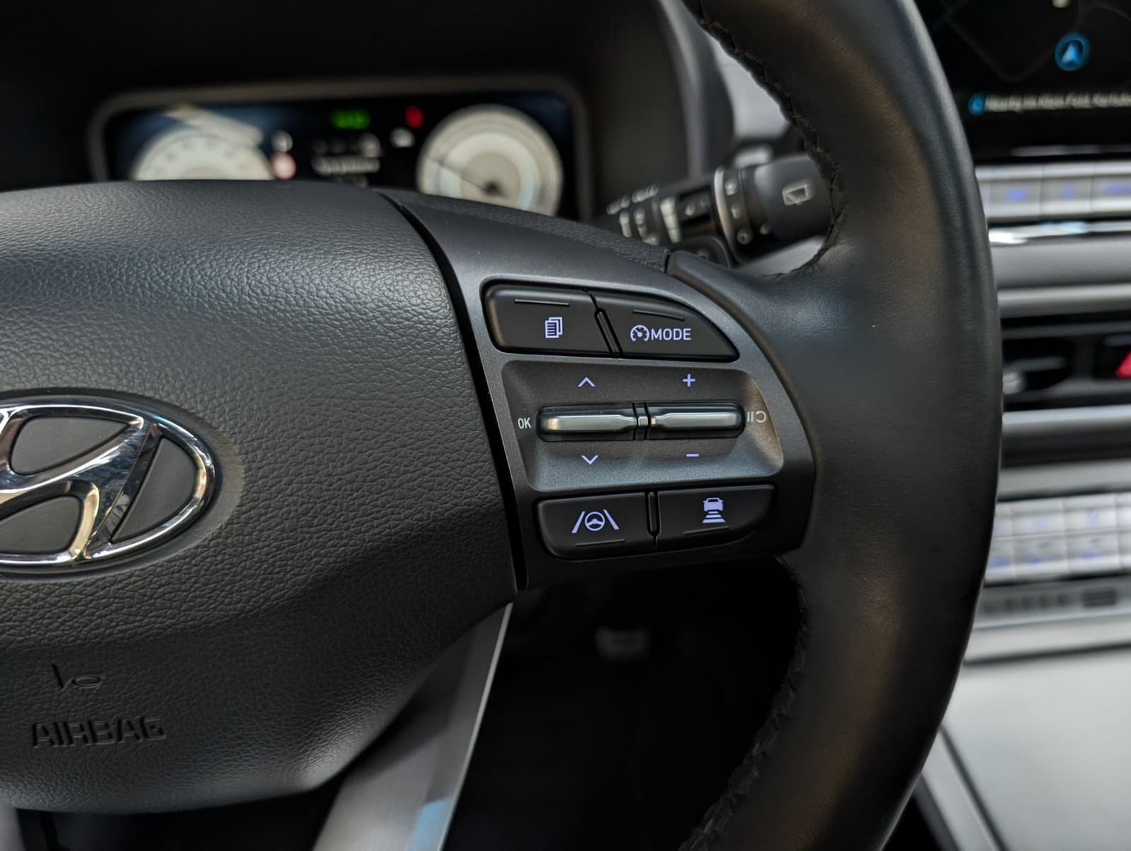 Fahrzeugabbildung Hyundai Kona Elektro Prime LEDER+LED+NAVI+HEAD+KRELL+ACC