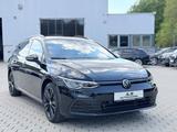 Volkswagen Golf VIII Variant Life 2.0TDI/RCAM/LED/ACC/AHK - Volkswagen Golf: Kombi
