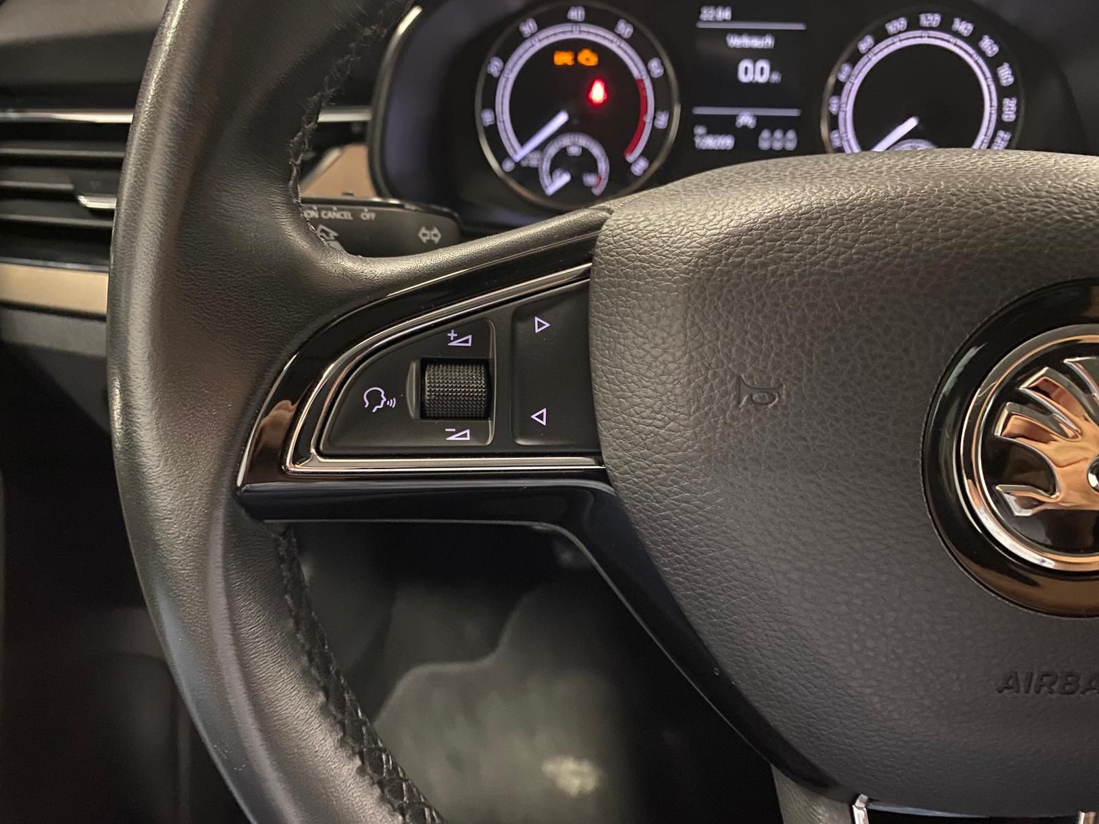 Fahrzeugabbildung SKODA Kamiq 1.5 TSI ACT Style AHK+APP+KLIMA+PDC+LED+++