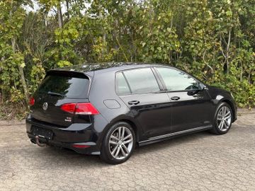 Volkswagen Golf - 6