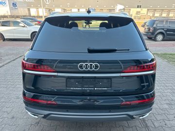 Audi Q7 - 7