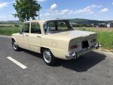 Alfa Romeo Giulia - Alfa Romeo: Beige