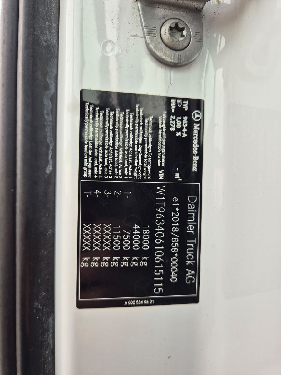 Fahrzeugabbildung Mercedes-Benz Actros 1845 LSnRL Standklima Vollspoiler