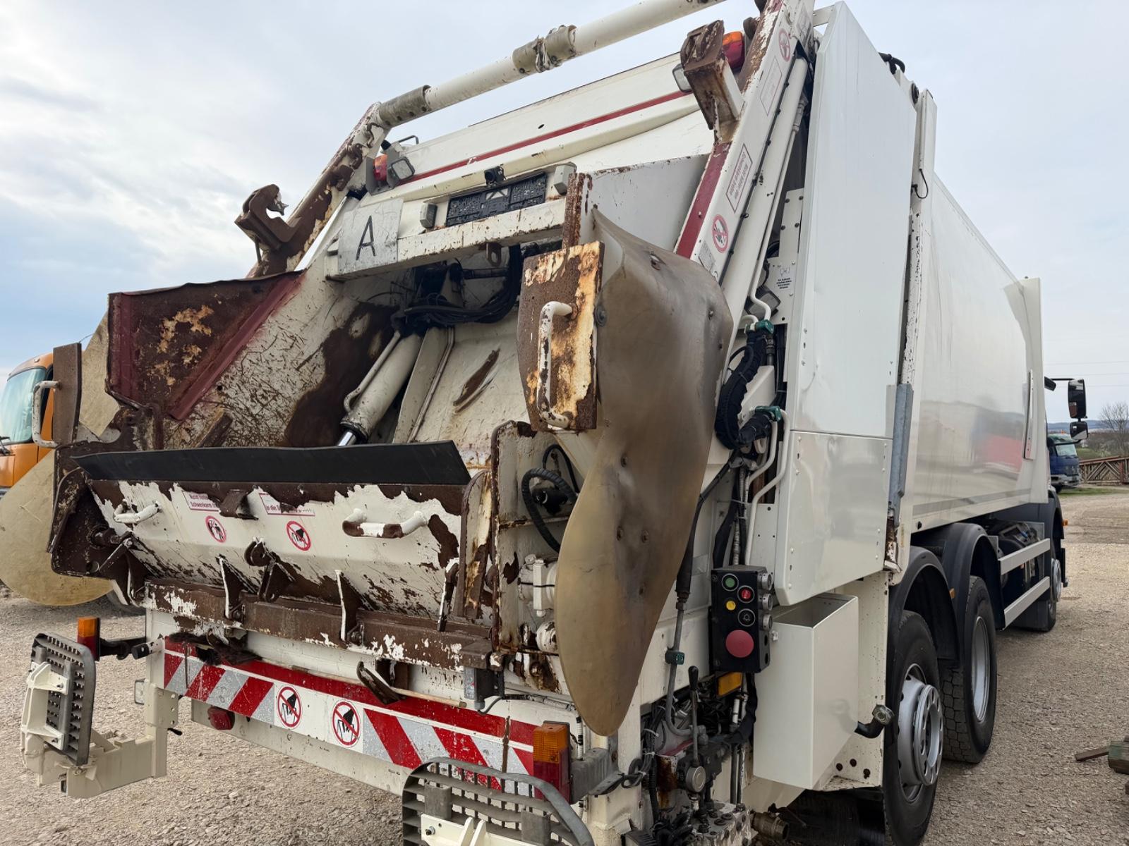 Mercedes-Benz Faun Aufbau Neuwertig