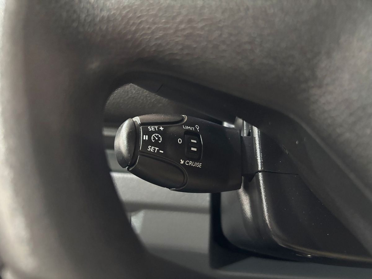 Fahrzeugabbildung Opel Vivaro 2.0 D Edition L3 #Sortimo#Klima#Kamera#Ca