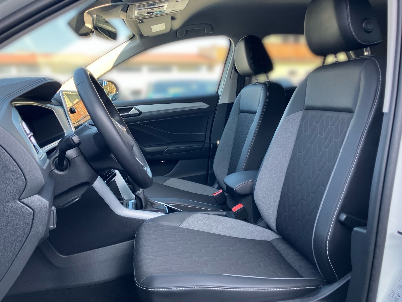 Volkswagen T-Roc - Bild 14