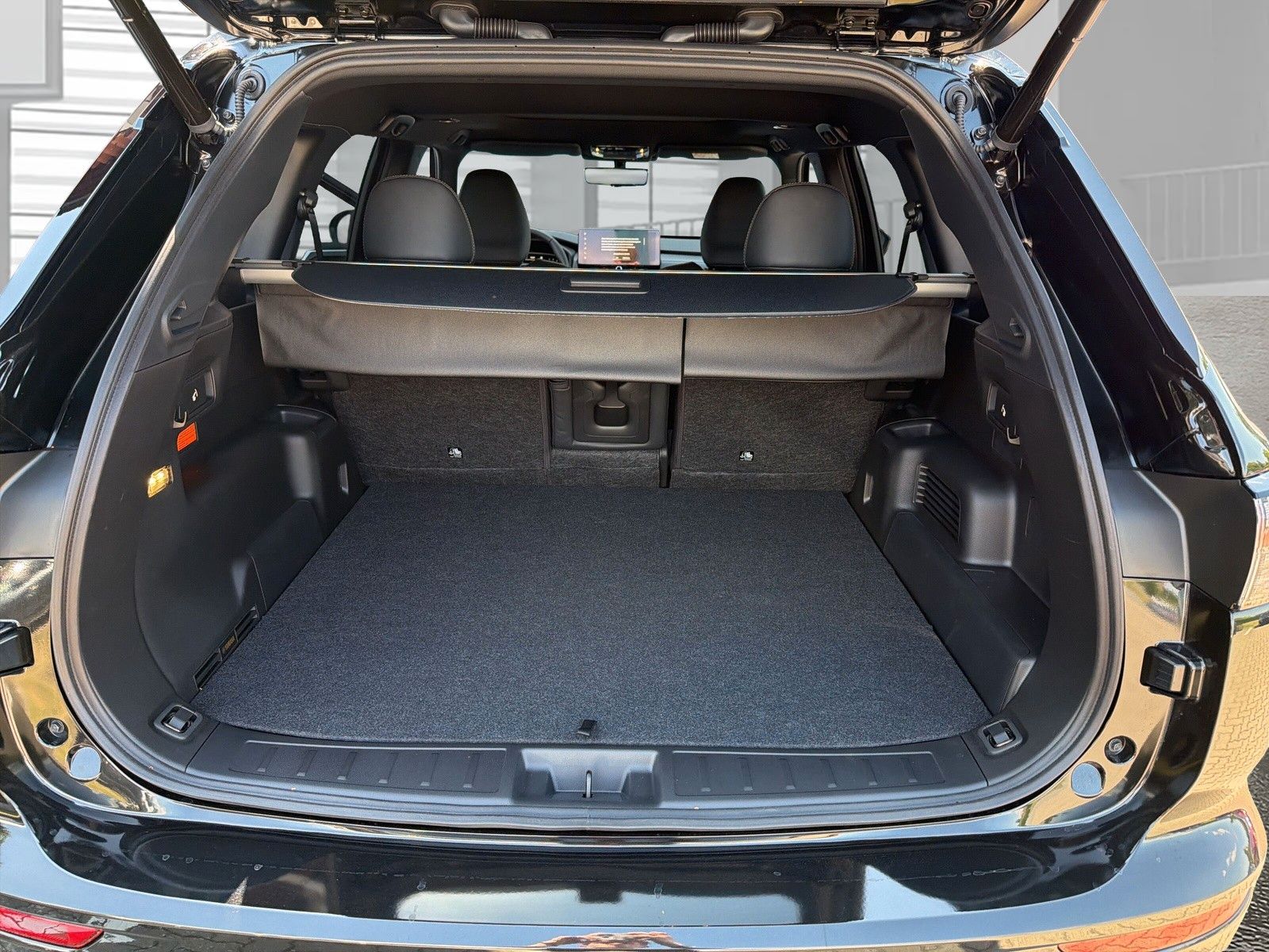 Mitsubishi Plug-in Hybrid Outlander - Bild 11