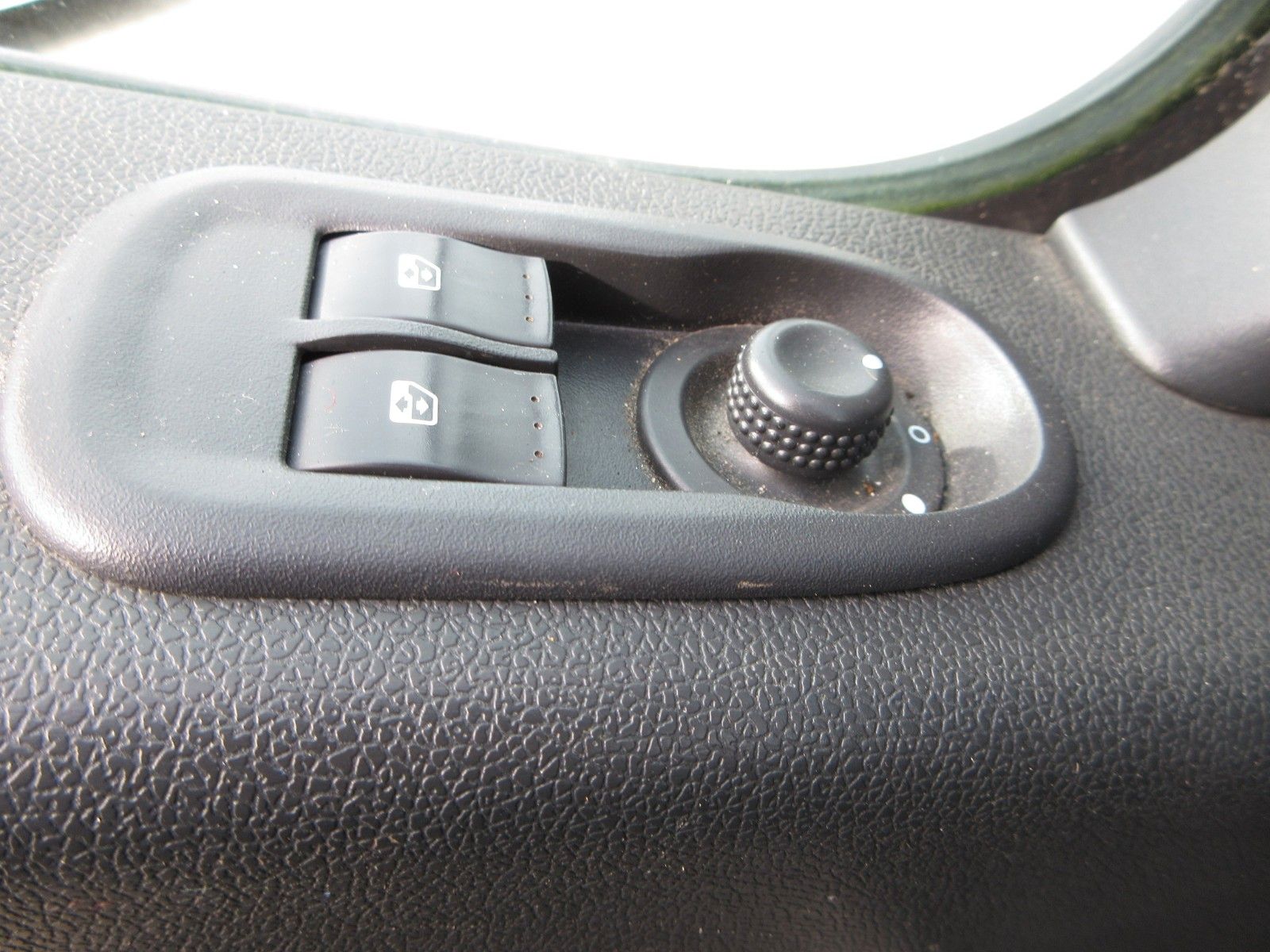 Fahrzeugabbildung Opel Movano L2H2 Kasten 2.3D 100KW  3,5t  6-Gang PDC